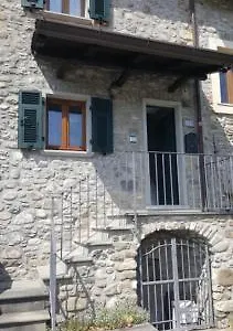 https://casa-gloria-pallerone.it-tuscanyhotel.com